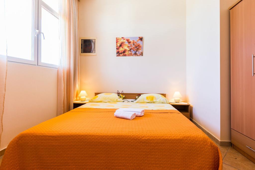 Apartments Angelina Sukosan Bagian luar foto